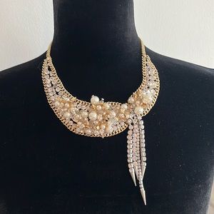 Caller style stylish necklace from banana republic